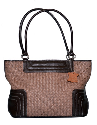

Thayla Shoulder Bag(Brown)