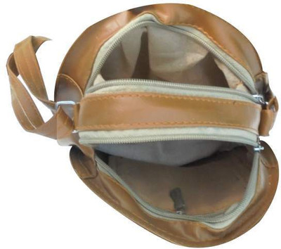 

Alekip Shoulder Bag(Khaki)