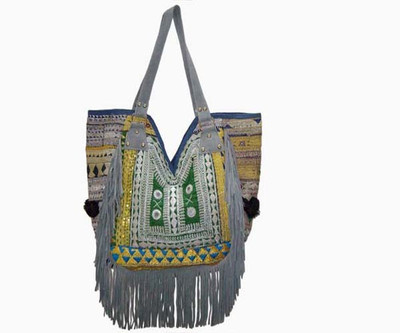 

Nafees Tote(Multicolor)