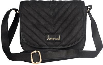 

Justanned Sling Bag(Black)
