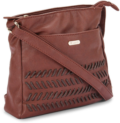 

Lavie Hand-held Bag(Brown)
