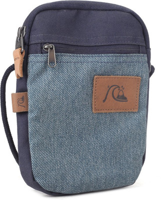 

Quiksilver Messenger Bag(Blue)