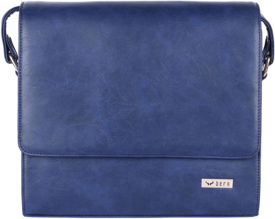 

Bern Hand-held Bag(Blue)