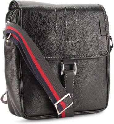 

Tortoise Sling Bag(Black)