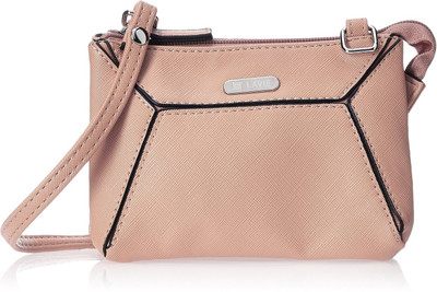 

Lavie Sling Bag