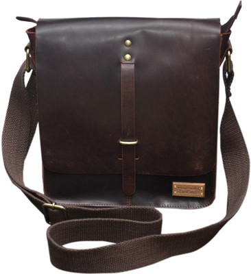 

Le Craf Messenger Bag(Brown)