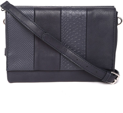 

Parfois Shoulder Bag(Black)