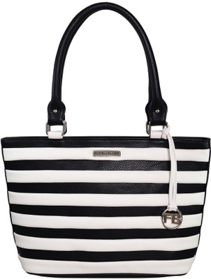 

Flying Berry Hand-held Bag(Black)