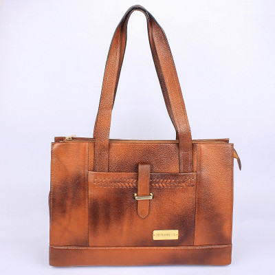 

Hepburnette Shoulder Bag(Brown)