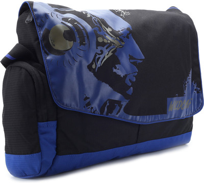 

Wildcraft Messenger Bag(Blue, Black), Black;blue