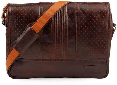 

Tortoise 15 inch Laptop Messenger Bag(Brown), Dark brown