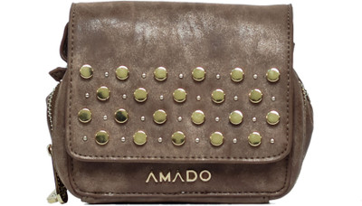 

Amado Sling Bag(Khaki)