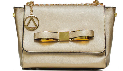 

Amado Sling Bag(Gold)