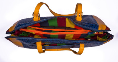 

Holii Shoulder Bag