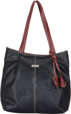 

Bern Hand-held Bag(Black, Red)