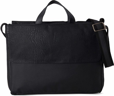 

Baggit Shoulder Bag(Black)