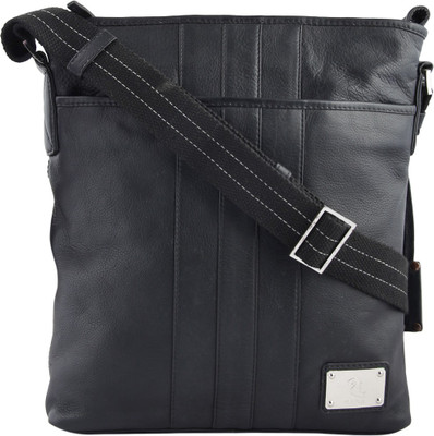 

Kara Messenger Bag(Black)