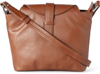 

Van Heusen Messenger Bag(Brown)