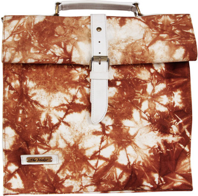 

The Maker Hand-held Bag(White, Brown), Brown;white