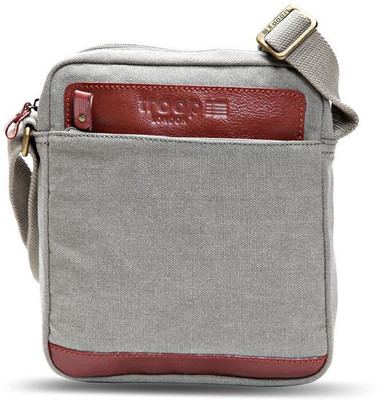 

Troop London Messenger Bag(Khaki)