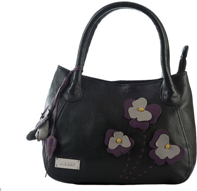 79% OFF on Klasse Hand-held Bag(Black) 79% OFF on Klasse Hand-held Bag(Black)