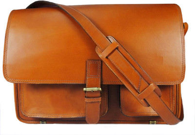 

Delphi Messenger Bag(Brown)