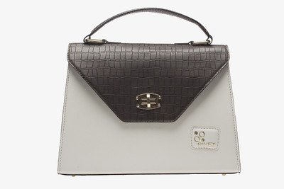 

Rivet Hand-held Bag(Black, White)