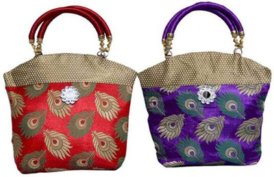 

Maheshwari Messenger Bag(Multicolor)
