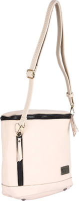 

Murcia Hand-held Bag