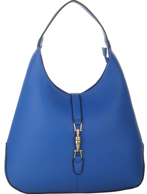 

Alvaro Hobo(Blue)
