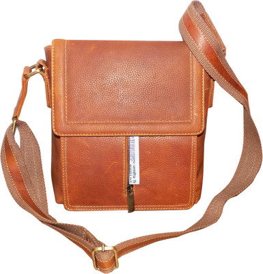 

Kan Messenger Bag(Tan)