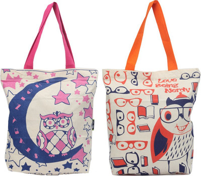 

Kanvas Katha Tote(Multicolor)