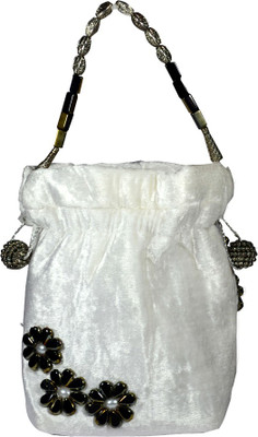 

Arisha kreation Co Hand-held Bag(White)