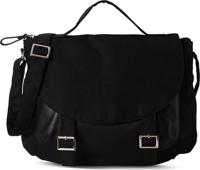 

Baggit Shoulder Bag(Black)