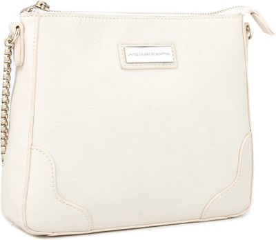 

United Colors of Benetton. Hand-held Bag