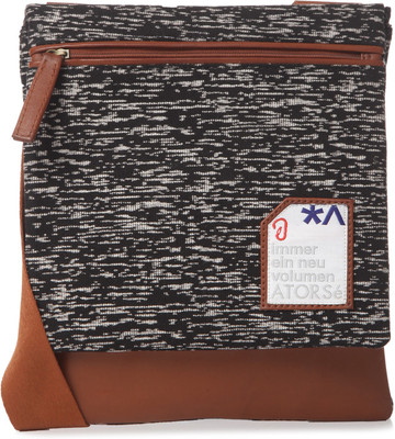 

Atorse Sling Bag(Black)