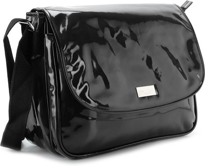 

Carlton London Hand-held Bag(Black)