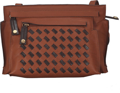 

Adamis Hand-held Bag(Tan)