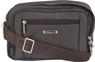 

JOURNEY9 Hand-held Bag(Brown)