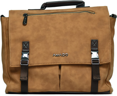 

Amado Shoulder Bag(Brown)