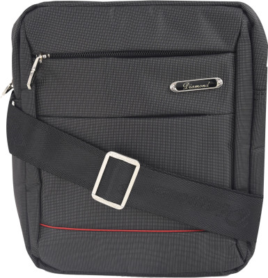 

JOURNEY9 Sling Bag(Black)