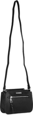 

Steve Madden Hand-held Bag
