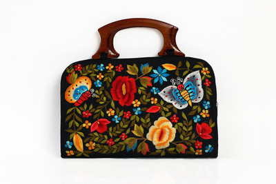 

Soulful Threads Hand-held Bag(Black)