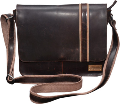 

Le Craf Messenger Bag(Brown)