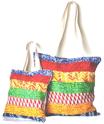 

Shalaka Designs Tote(Multicolor)