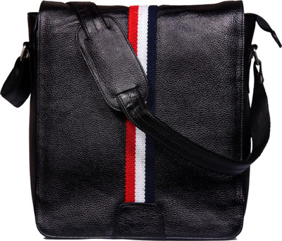 

Leatherworld Sling Bag(Black)