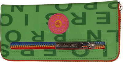 

Lino Perros Casual Green Clutch