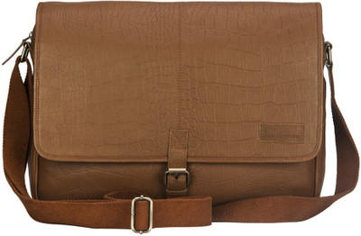 

Justanned Messenger Bag(Tan)
