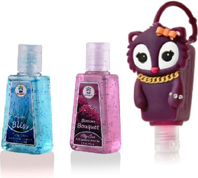 

Blooms Berry Squirrel Holder With Aqua Bliss, Blossom Bouquet(30 ml, Bottle, Pack of 2)