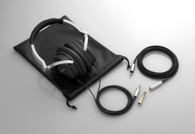 

Denon Ah-D1100 | Over-Ear Stereo Headphones (Japan Import) Headphone(Silver)